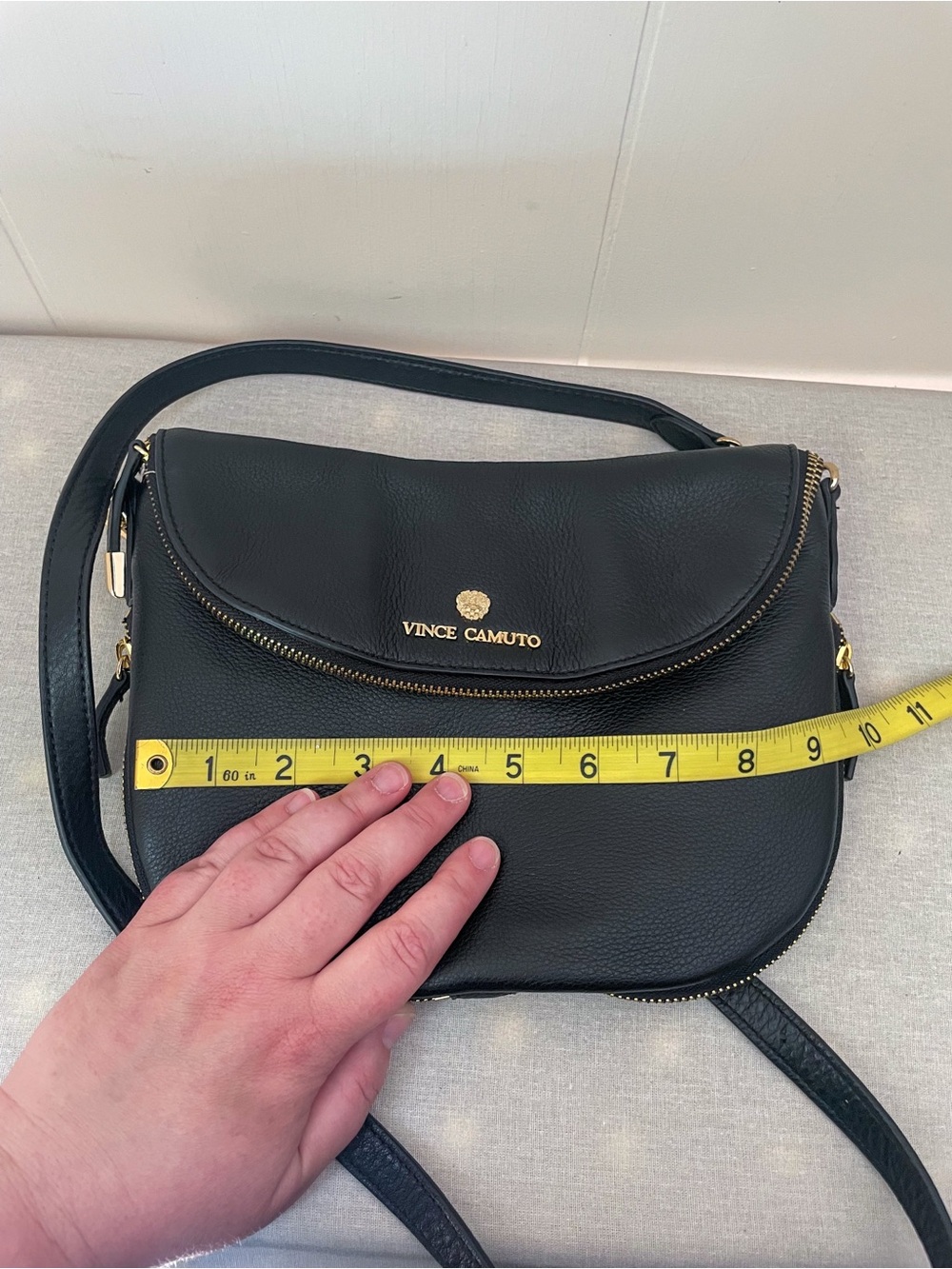 Vince Camuto Saddle Crossbody Black Leather Bag w/ Polka Dot Fabric Lining - Picture 9 of 15